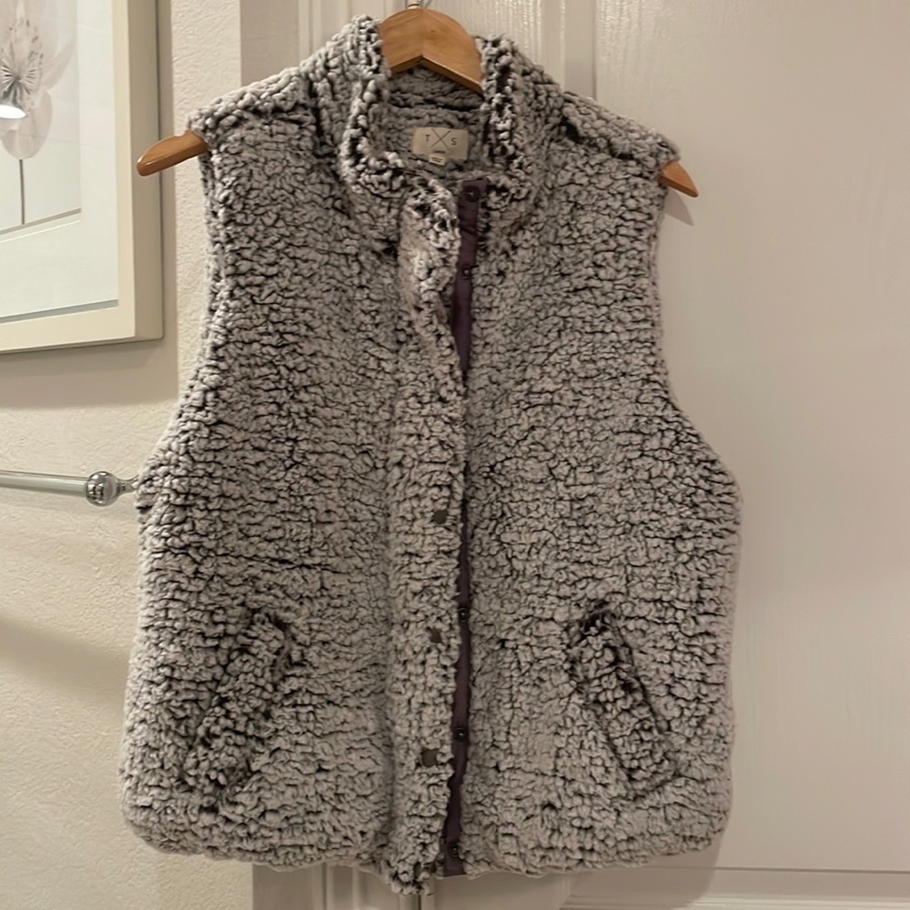 Fluffy fleece vest
